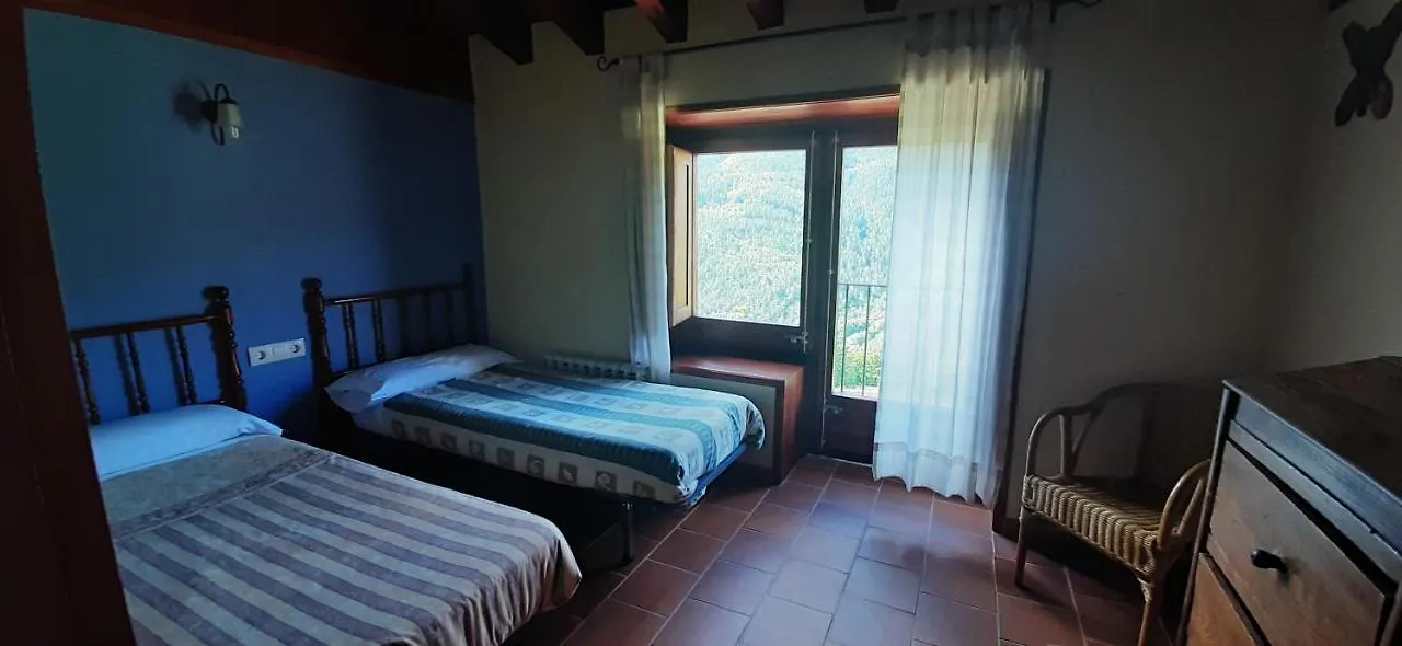 El Serrat Turisme Rural Planoles Country house