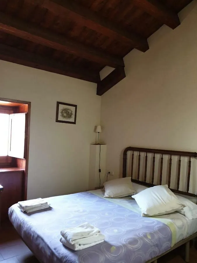 Country house El Serrat Turisme Rural Planoles Spain