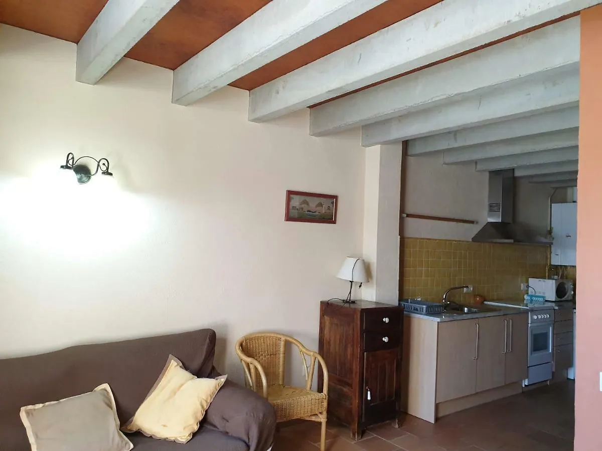 El Serrat Turisme Rural Planoles Country house
