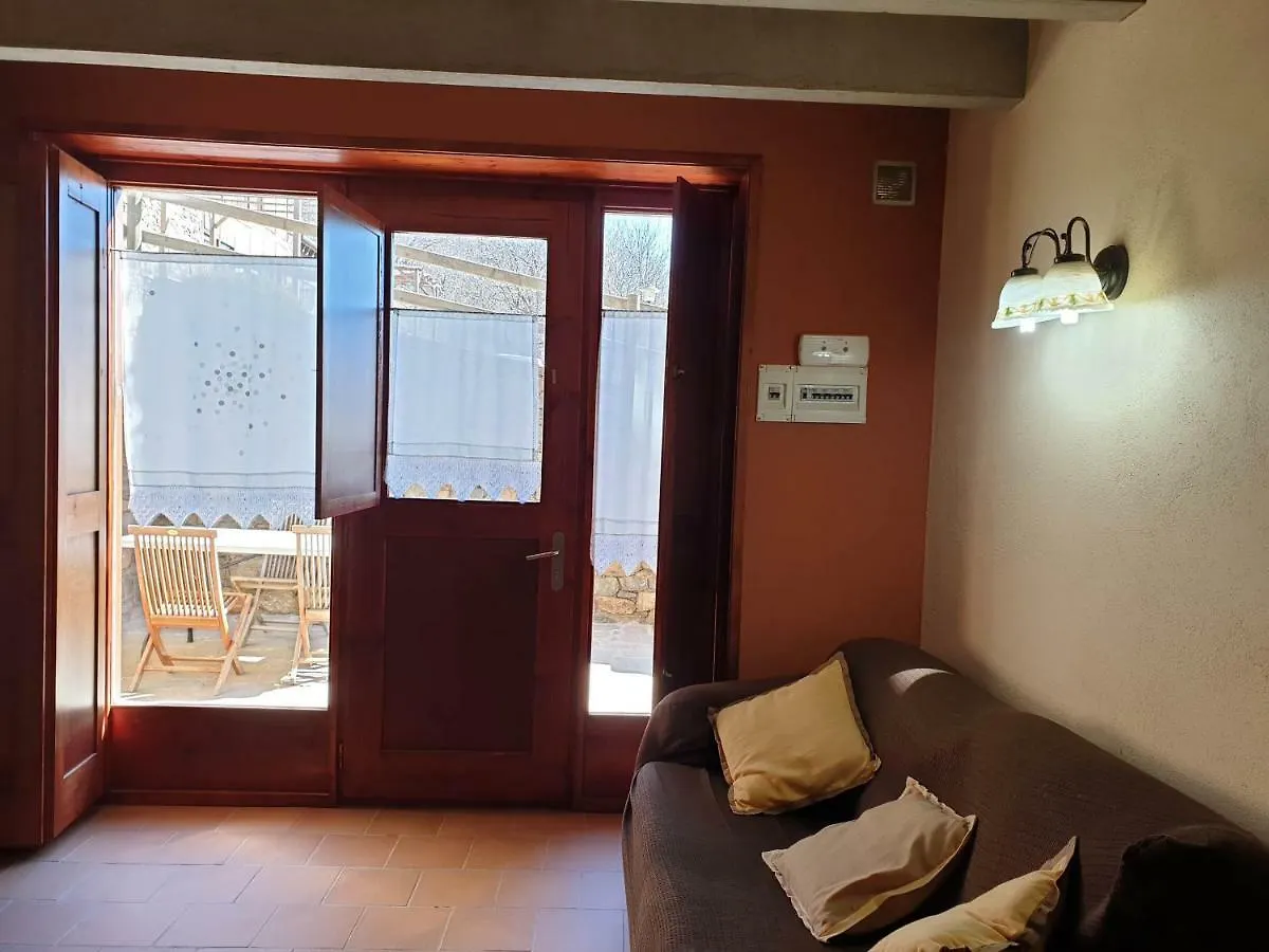 El Serrat Turisme Rural Planoles Country house