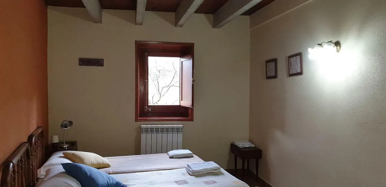 Country house El Serrat Turisme Rural Planoles