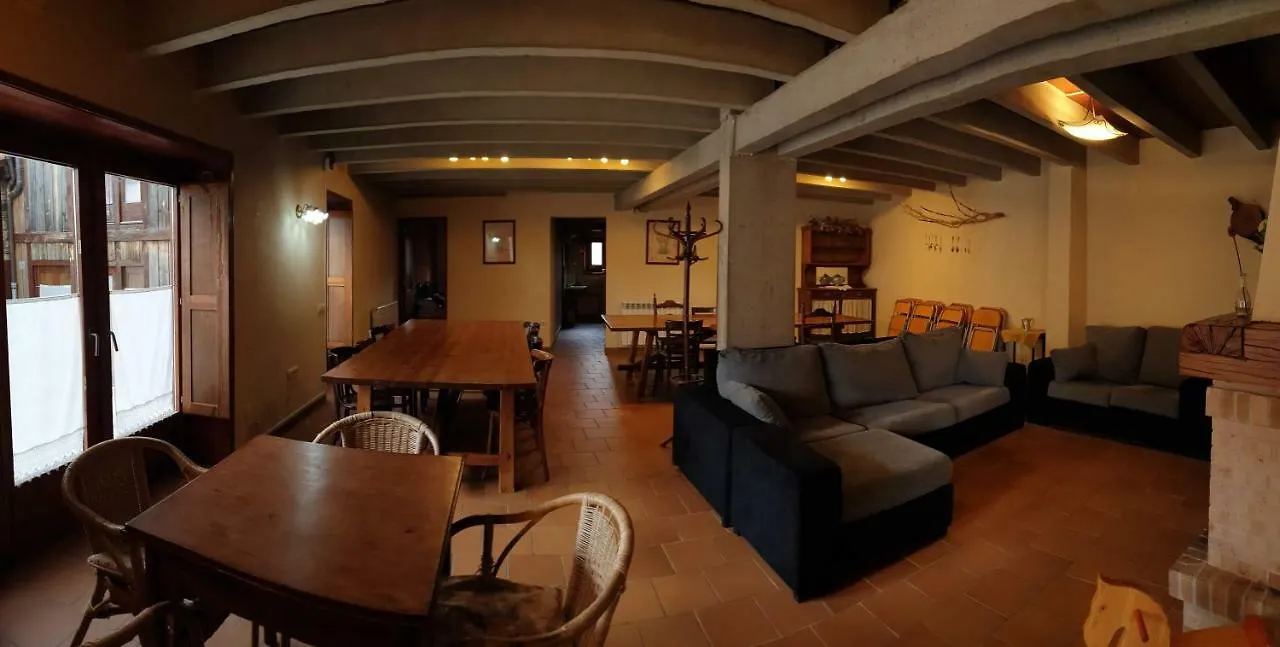Country house El Serrat Turisme Rural Planoles Spain