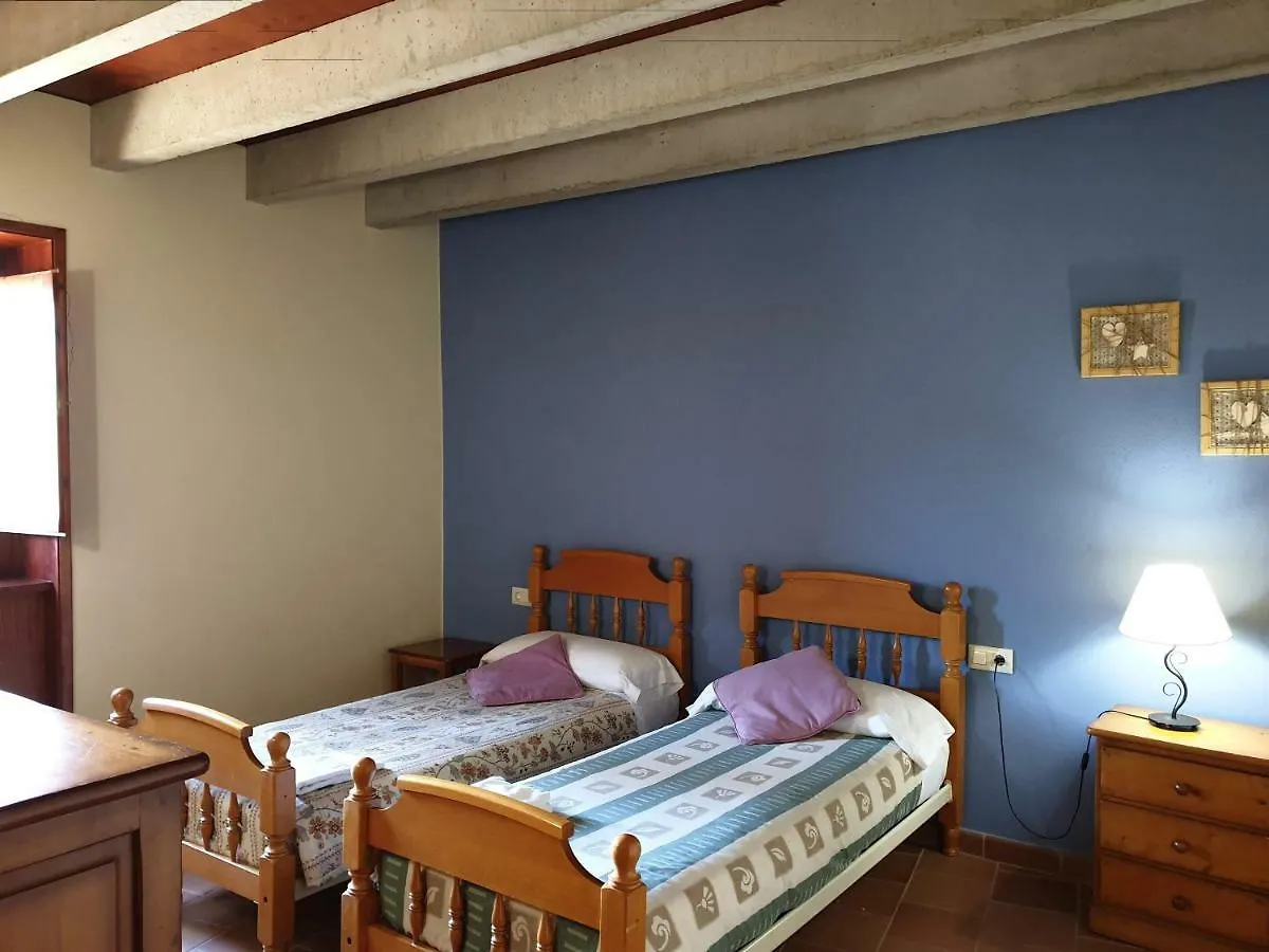 El Serrat Turisme Rural Planoles Country house