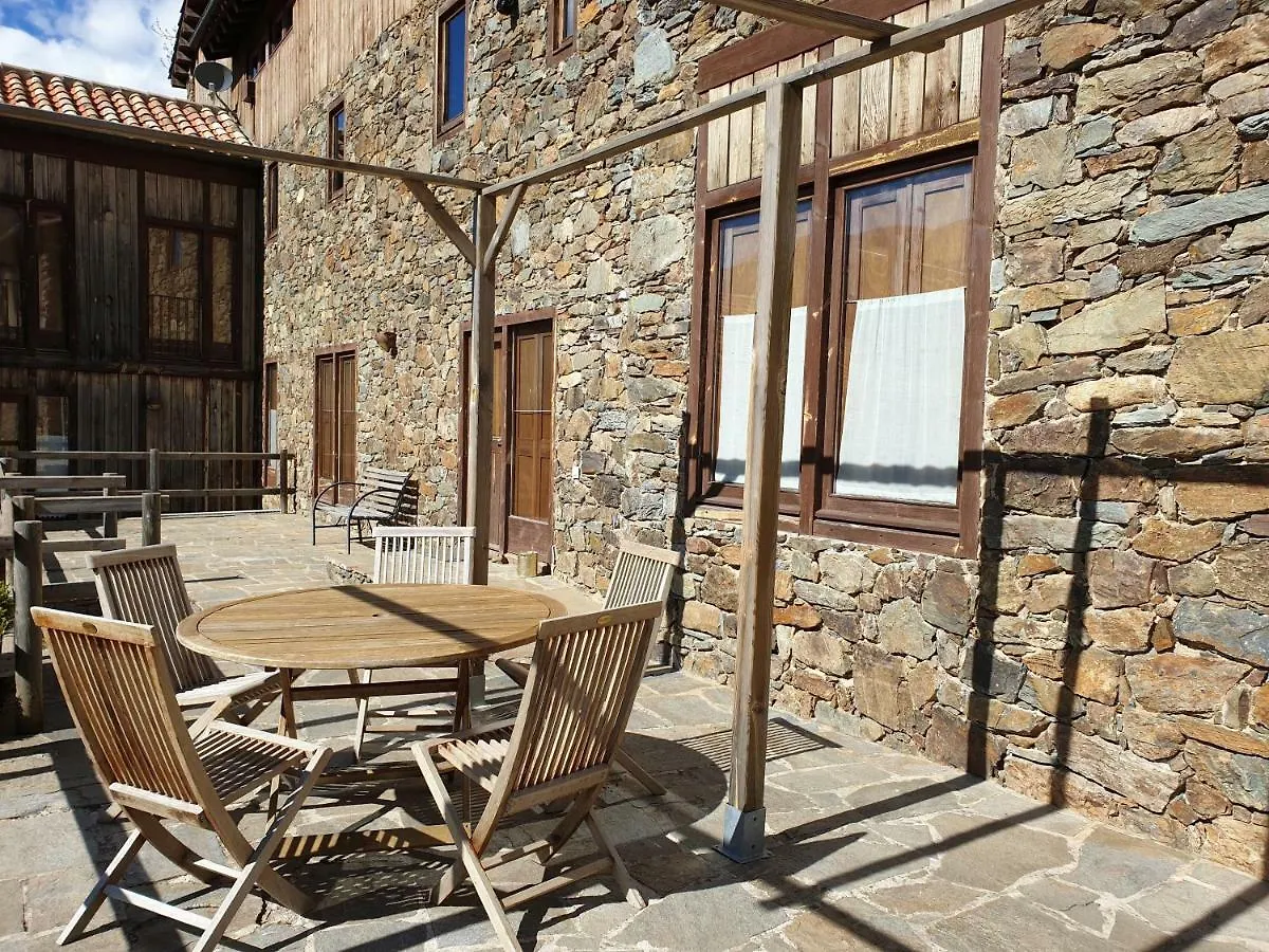 El Serrat Turisme Rural Planoles Spain