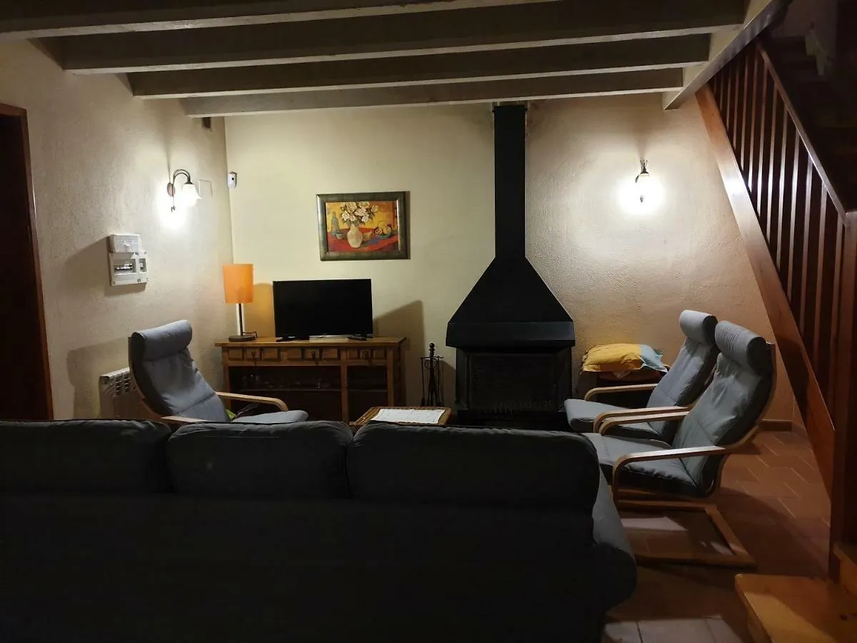 Country house El Serrat Turisme Rural Planoles