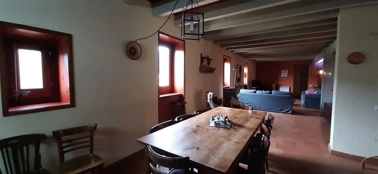 Country house El Serrat Turisme Rural Planoles
