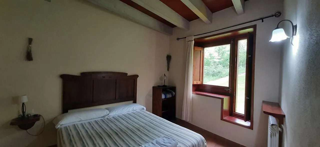 Country house El Serrat Turisme Rural Planoles Spain
